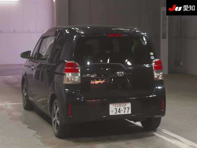 TOYOTA SPADE 2013