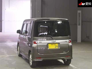 DAIHATSU TANTO 2011