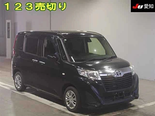 TOYOTA ROOMY 2017