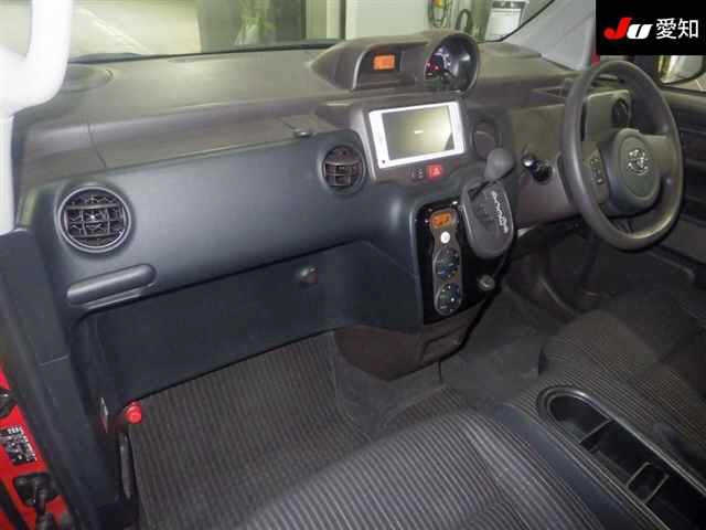 TOYOTA SPADE 2013