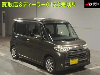 DAIHATSU TANTO 2011