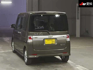 DAIHATSU TANTO 2011