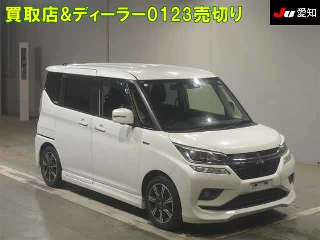 MITSUBISHI DELICA D2 2020