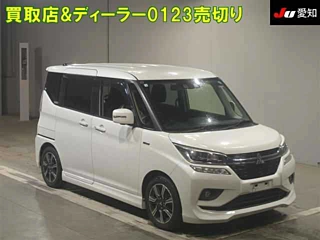 MITSUBISHI DELICA D2 2020