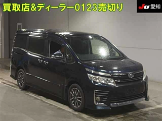 TOYOTA VOXY 2015