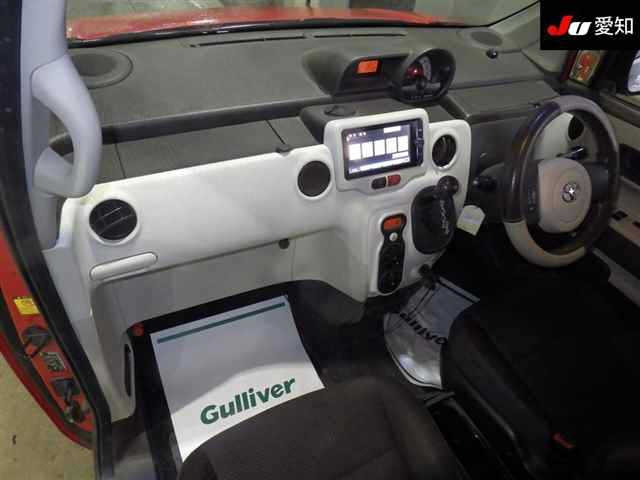 TOYOTA SPADE 2013