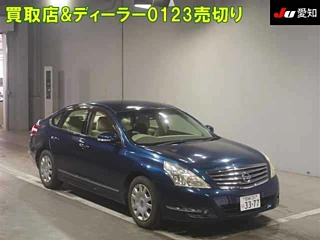 NISSAN TEANA 2010