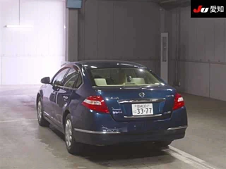 NISSAN TEANA 2010