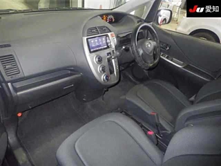 TOYOTA RACTIS 2010
