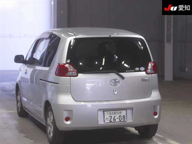 TOYOTA PORTE 2011