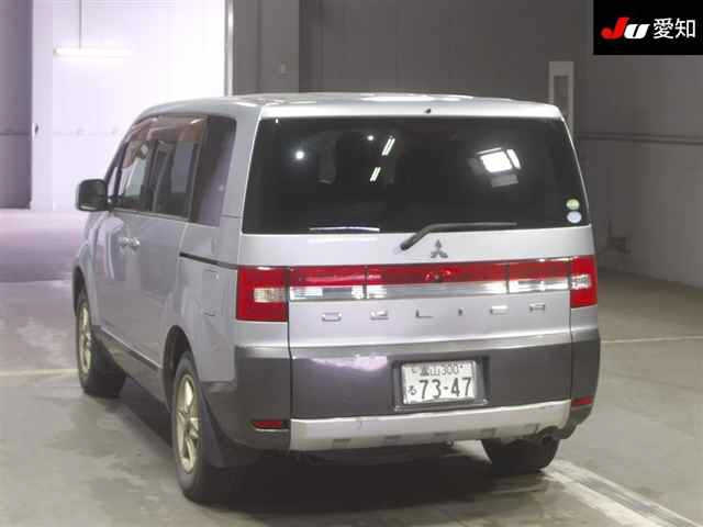 MITSUBISHI DELICA D5 2015