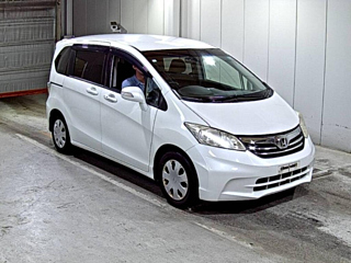 HONDA FREED 2013