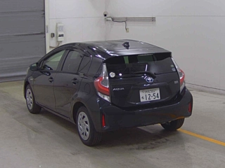 TOYOTA AQUA 2018