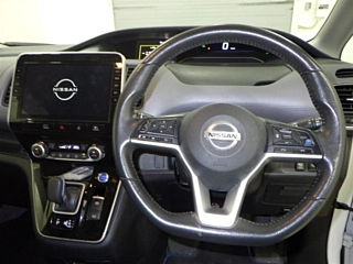 NISSAN SERENA 2020
