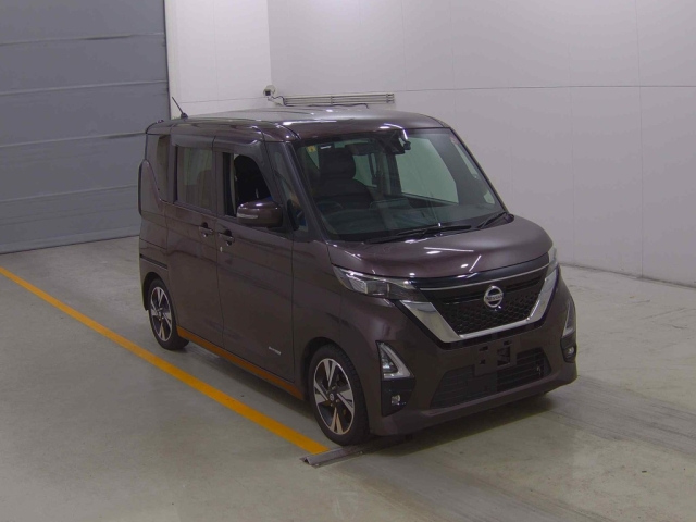 NISSAN ROOX 2020