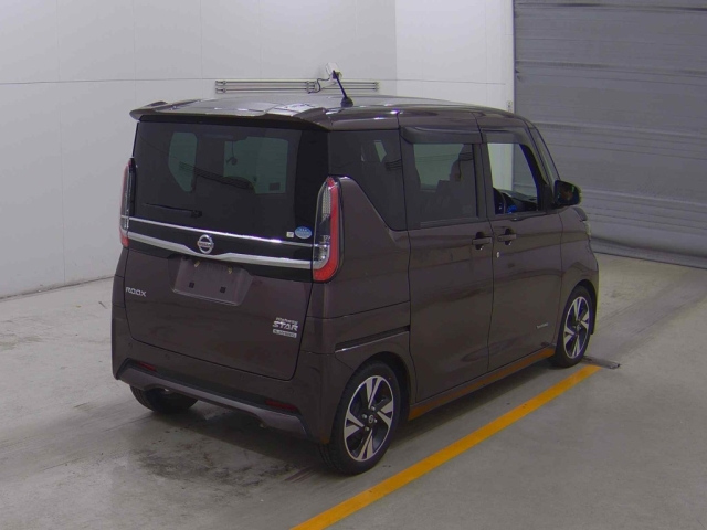 NISSAN ROOX 2020