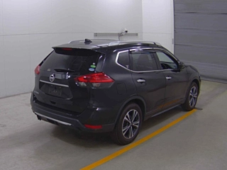 NISSAN X-TRAIL 2017
