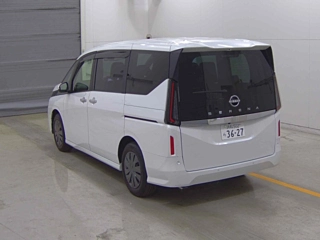 NISSAN SERENA 2025