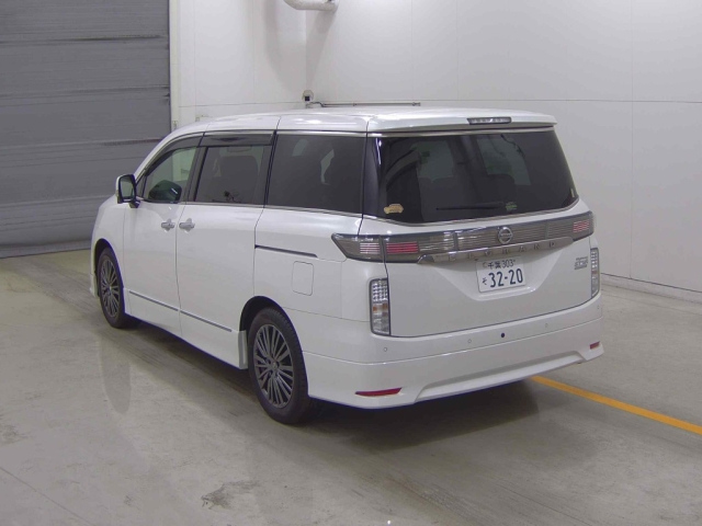 NISSAN ELGRAND 2022