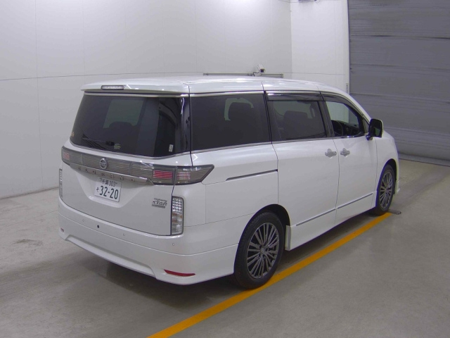 NISSAN ELGRAND 2022