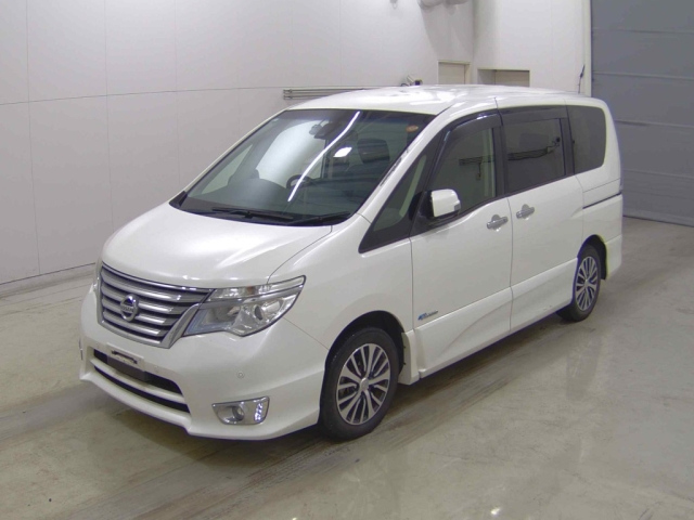 NISSAN SERENA 2015