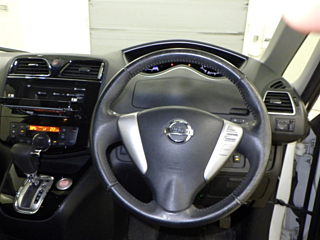 NISSAN SERENA 2015