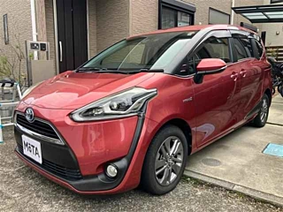 TOYOTA SIENTA 2016