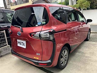 TOYOTA SIENTA 2016