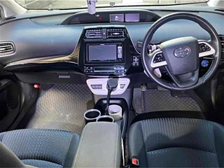 TOYOTA PRIUS 2016