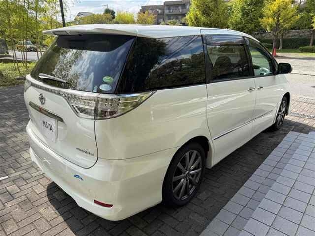TOYOTA ESTIMA 2014