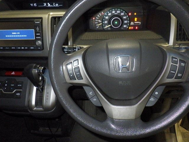 HONDA STEP WAGON 2012