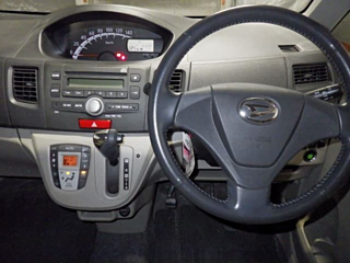 DAIHATSU MOVE 2011