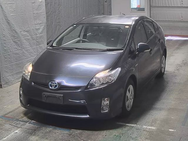TOYOTA PRIUS 2011