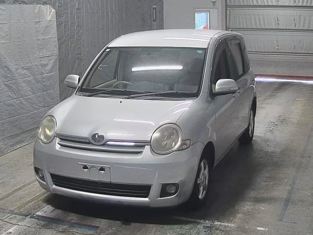 TOYOTA SIENTA 2008