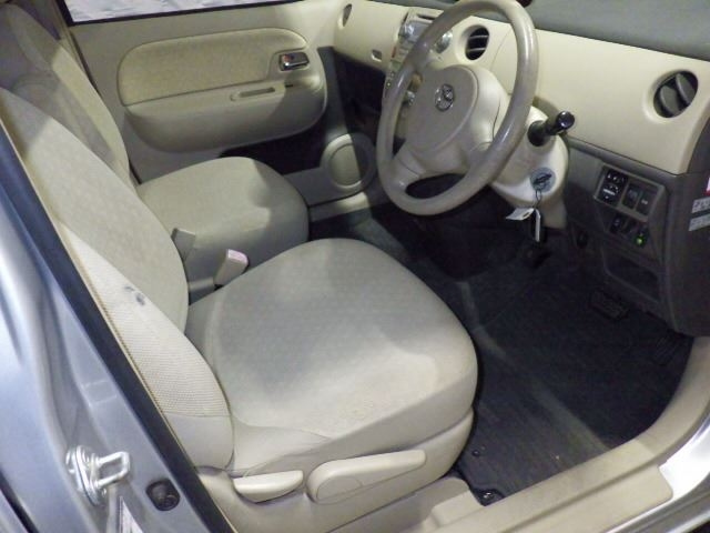 TOYOTA SIENTA 2008