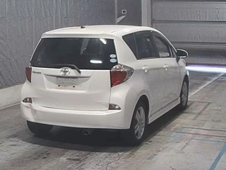 TOYOTA RACTIS 2011