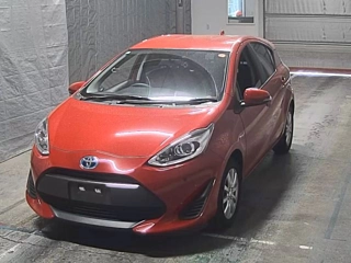 TOYOTA AQUA 2019
