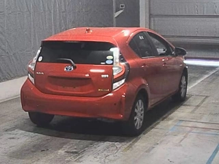 TOYOTA AQUA 2019