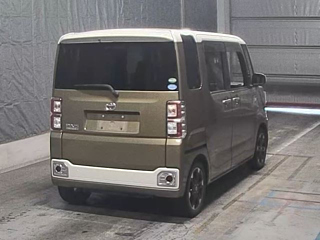 TOYOTA PIXIS MEGA 2015