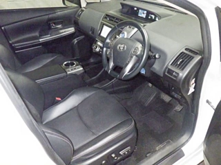 TOYOTA PRIUS ALPHA 2014