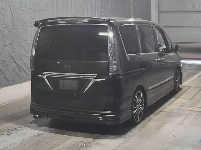 NISSAN SERENA 2014