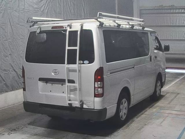 TOYOTA HIACE VAN 2014