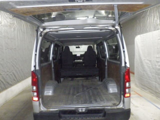 TOYOTA HIACE VAN 2014