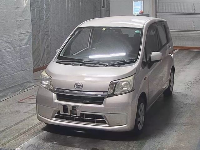 DAIHATSU MOVE 2014