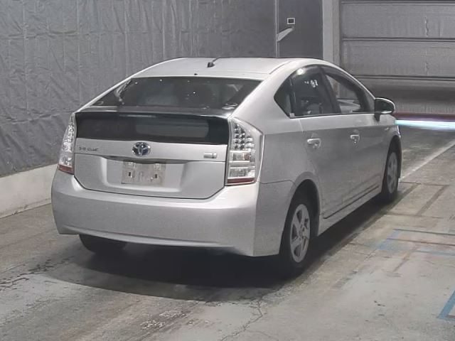 TOYOTA PRIUS 2010