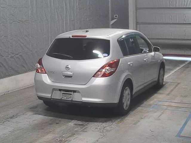 NISSAN TIIDA 2009