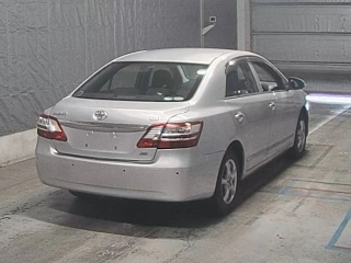 TOYOTA PREMIO 2015