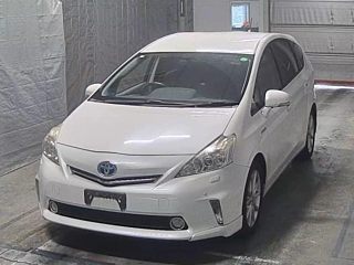 TOYOTA PRIUS ALPHA 2012