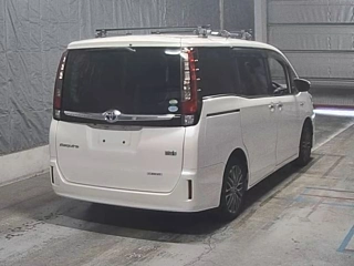 TOYOTA ESQUIRE 2016