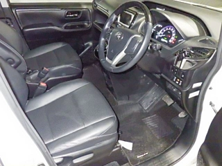 TOYOTA ESQUIRE 2016